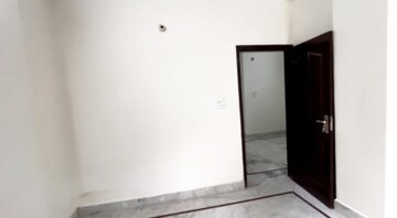 Room in 3 BHK Builder Floor at Vaishali Sector 3 – for Sale
