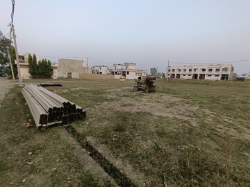  Plot – Exterior View View at Jankipuram Extension - for Sale