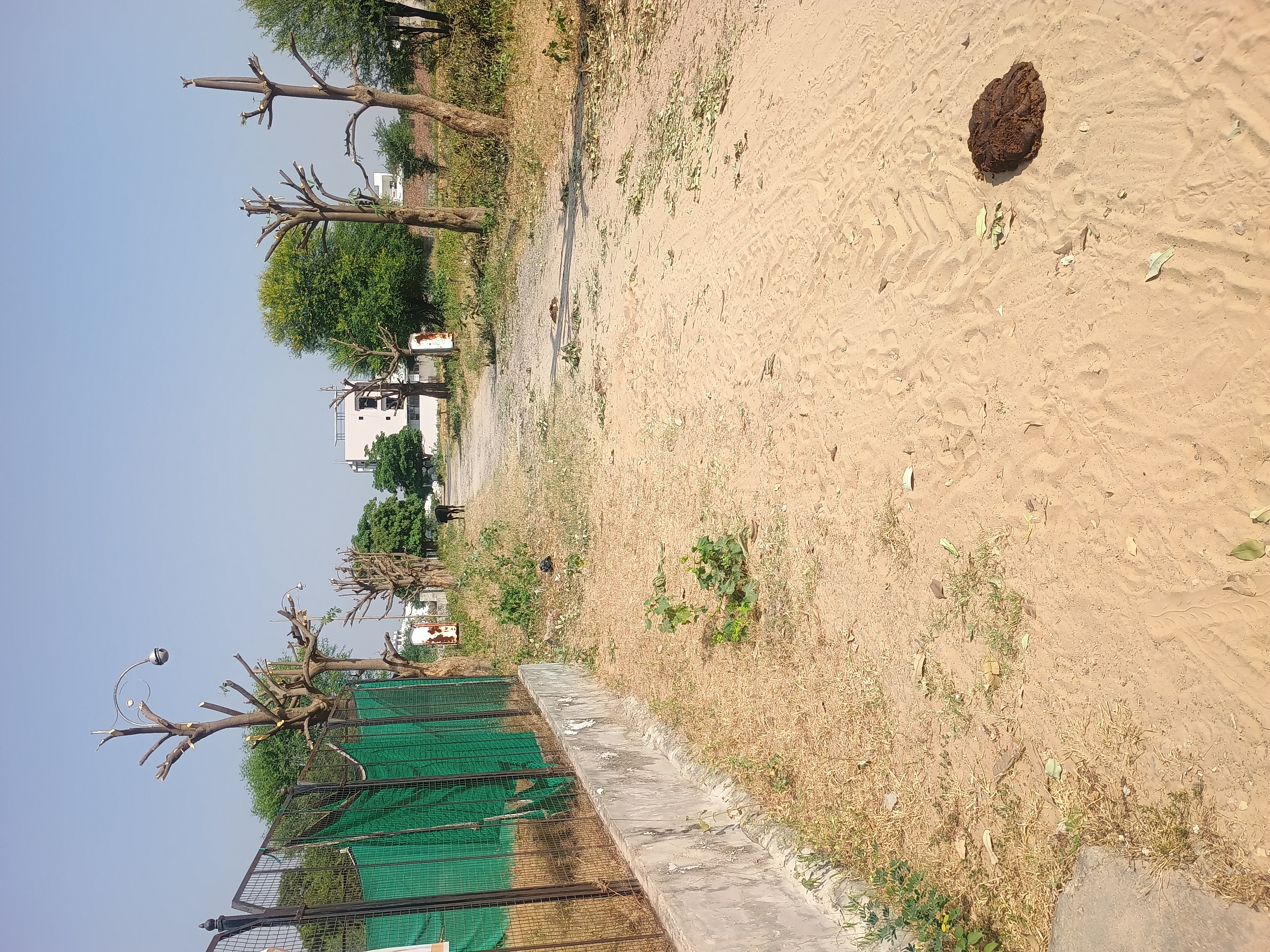 Plot For Sale in Serse Rod Ramlaya Vateka 