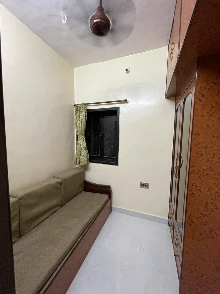 Bathroom, pankaj-mansion 1 Bedroom 600 Sq.Ft. Apartment In Worli Mumbai 7863705