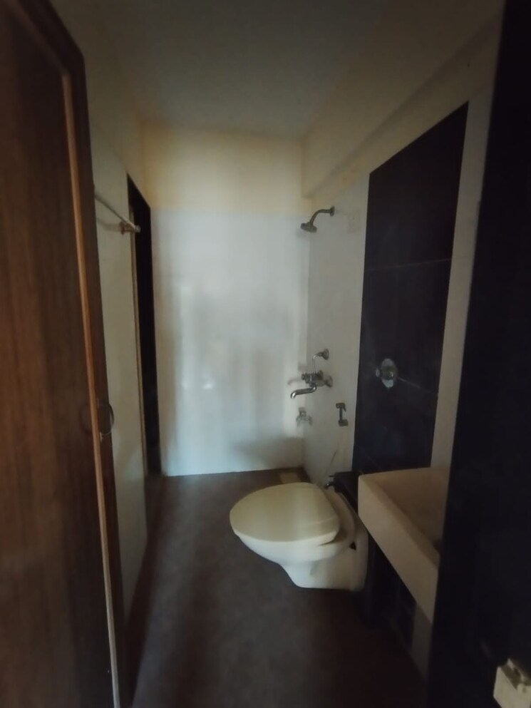 Bathroom, vihang-valley-phase-2 1 Bedroom 419 Sq.Ft. Apartment In Kasarvadavali Thane 7863820
