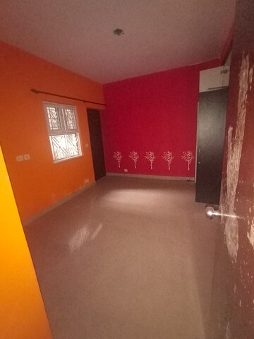 Room in 2 BHK Apartment at New Friends Colony, Sanjay Nagar – for Sale
