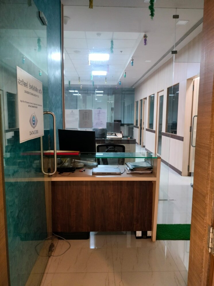 Floor Plan, lodha-supremus-2 Commercial Office Space 1945 Sq.Ft. In Wagle Industrial Estate Thane 7863895