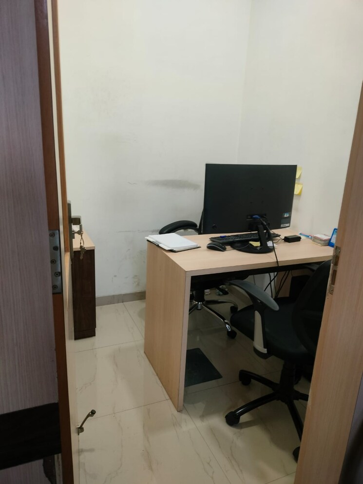 Team Area, lodha-supremus-2 Commercial Office Space 1945 Sq.Ft. In Wagle Industrial Estate Thane 7863895