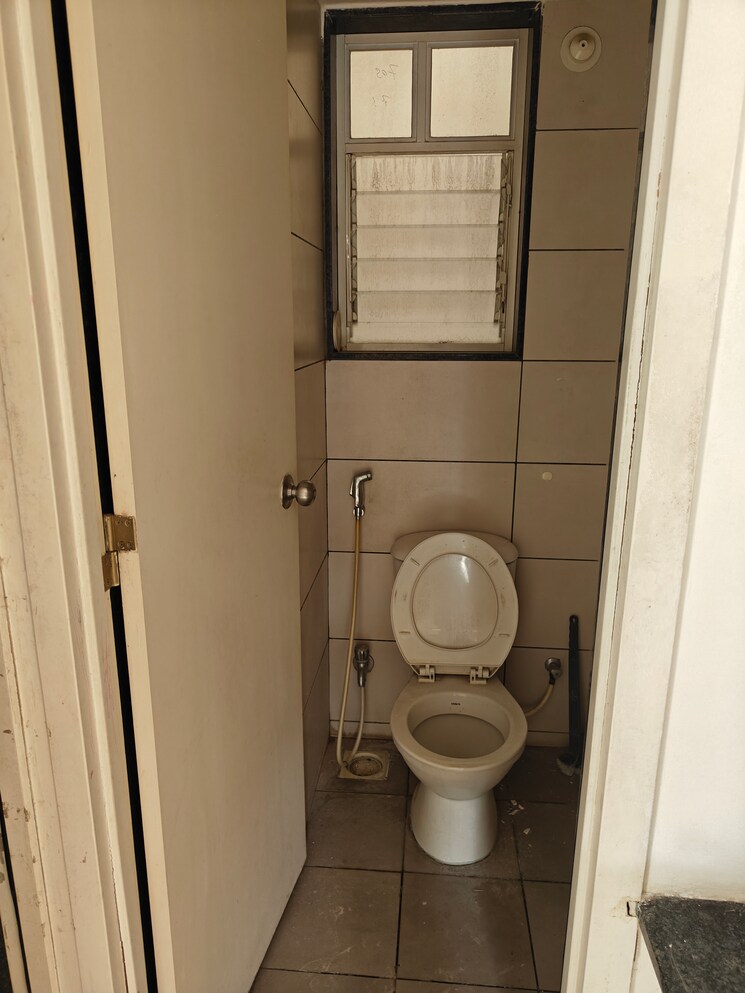 Bathroom, malkani-bon-vivant 1 Bedroom 500 Sq.Ft. Apartment In Mundhwa Pune 7864081