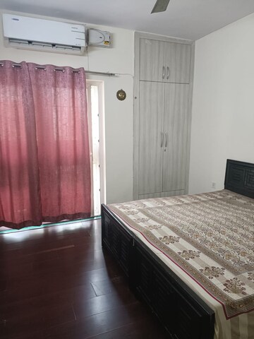 Bedroom in 3.5 BHK Apartment at BPTP Elite Floors, Sector 83 – for Sale