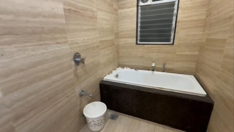 Bathroom, lodha-meridian 2.5 Bedroom 1163 Sq.Ft. Apartment In Kukatpally Hyderabad 7864095