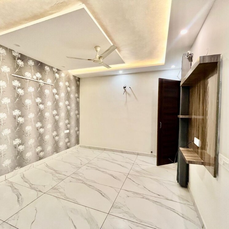Room, peer mucchalla 4 Bedroom 1600 Sq.Ft. Villa In Peer Mucchalla Zirakpur 7864130