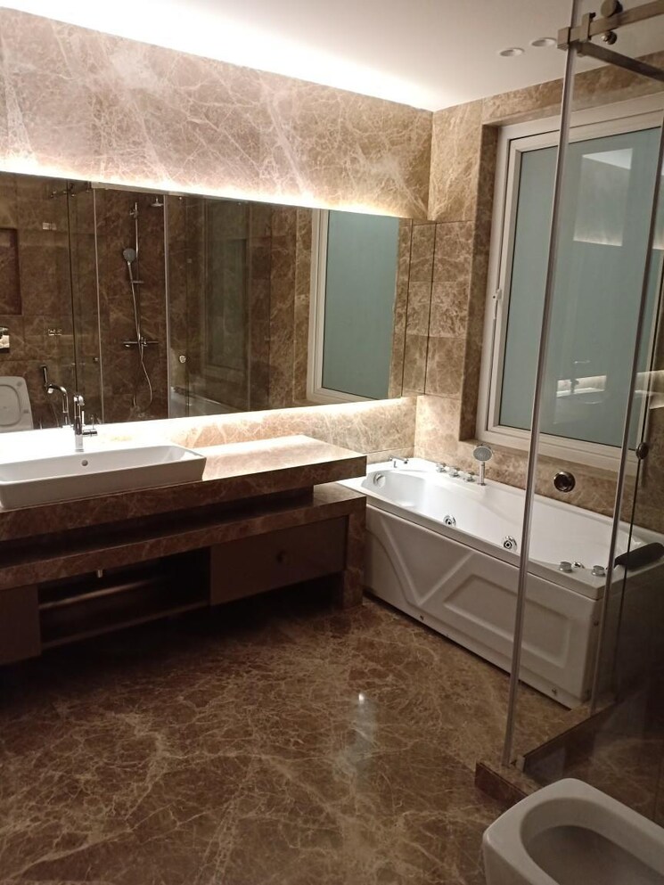 Kitchen, navjeevan vihar 3.5 Bedroom 2000 Sq.Ft. Builder Floor In Navjeevan Vihar Delhi 7864138