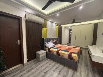 Master Bedroom in 3 BHK Builder Floor at Uppal Southend, Sector 49 – for Sale