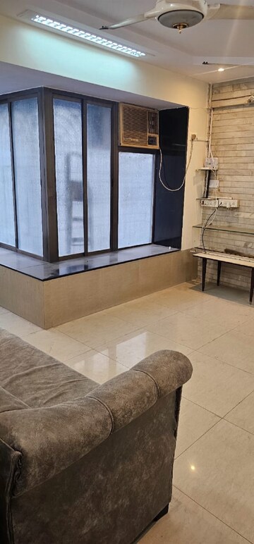 1 BHK Apartment For Rent in Santacruz West