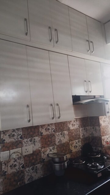 Furnished Amenities in 1 BHK Apartment at Signature Global Synera, Sector 81 – for Sale