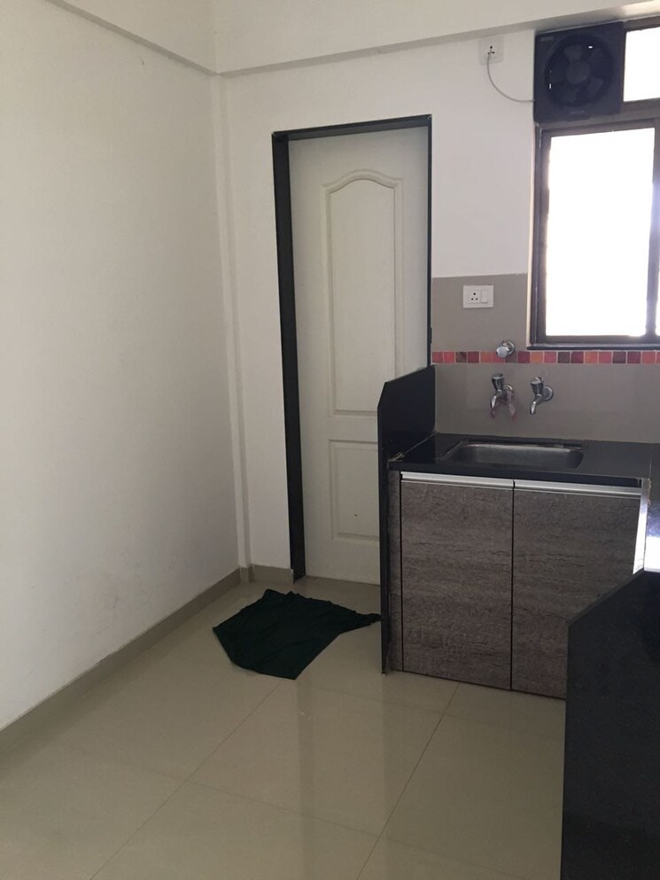 Team Area, k-p-tower Commercial Office Space in IT/SEZ 1100 Sq.Ft. In Fatima Nagar Pune 7864648