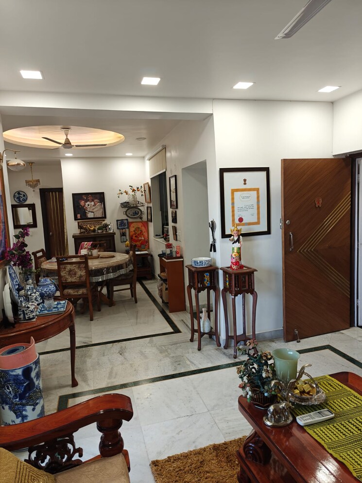 Living Room, bestech-park-view-spa-next 4 Bedroom 2350 Sq.Ft. Apartment In Sector 67 Gurgaon 7864813