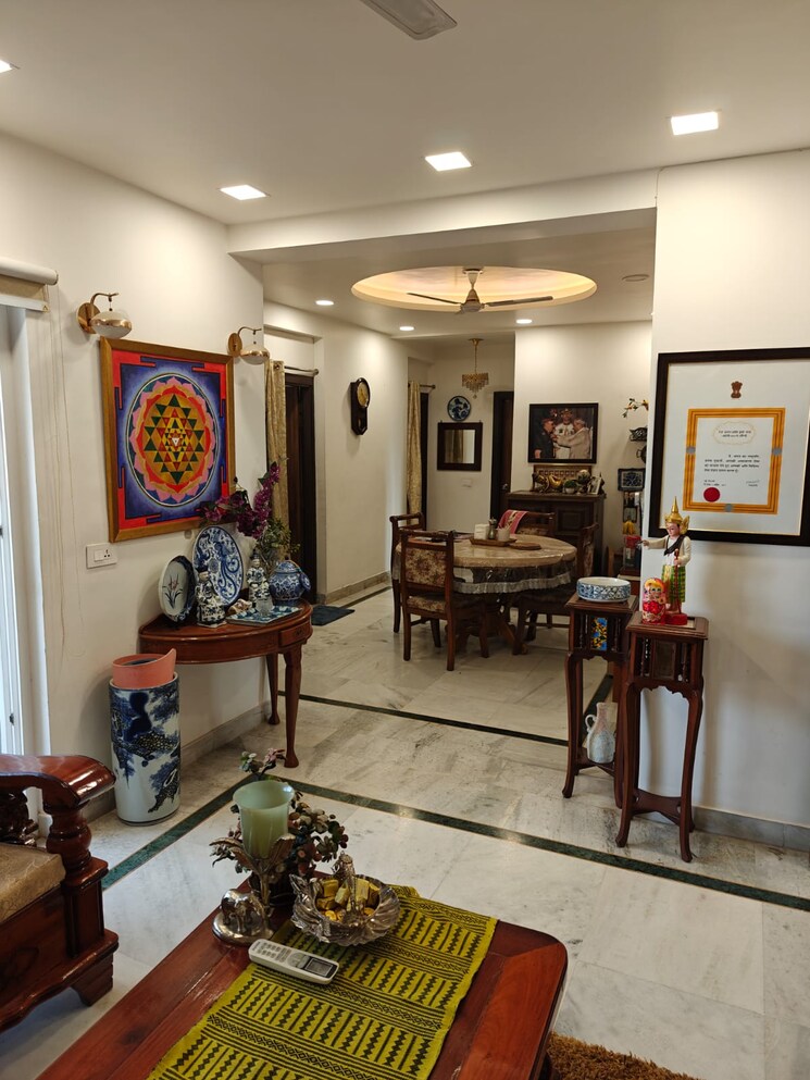 Living Room, bestech-park-view-spa-next 4 Bedroom 2350 Sq.Ft. Apartment In Sector 67 Gurgaon 7864813