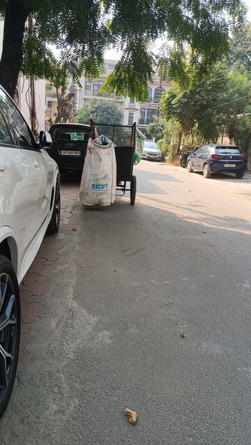 Parking in 6+ BHK Independent House at Sector 36 – for Sale