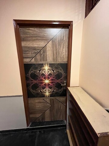 Furnished Amenities in 2 BHK Builder Floor at Gtb Enclave – for Rent