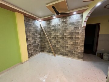 Master Bedroom in 2 BHK Builder Floor at Gtb Enclave – for Rent