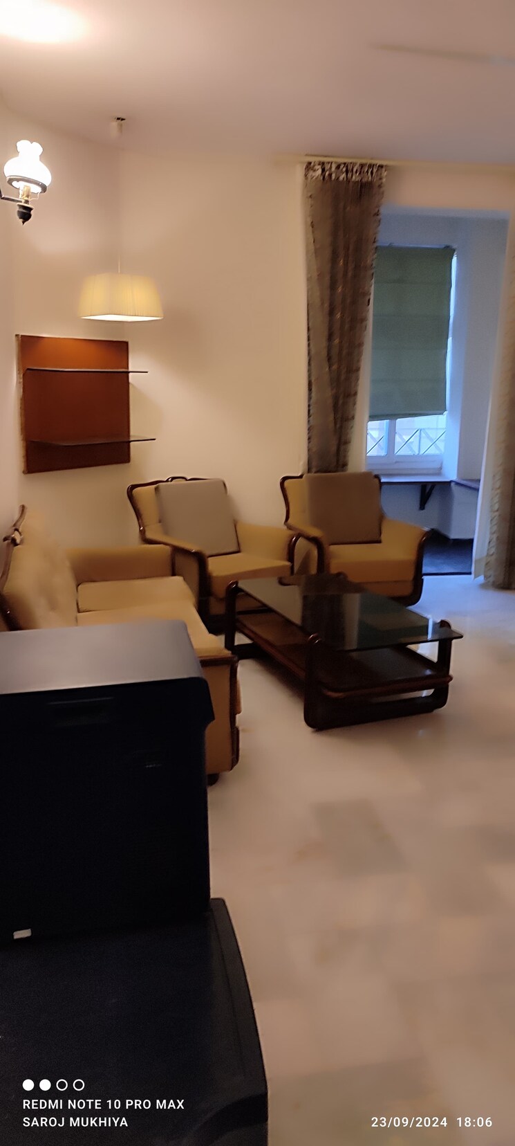 Living Room, dlf-silver-oaks 4 Bedroom 2100 Sq.Ft. Apartment In Sector 26 Gurgaon 7864819