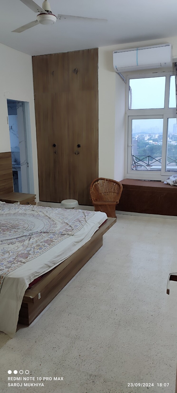 Bedroom, dlf-silver-oaks 4 Bedroom 2100 Sq.Ft. Apartment In Sector 26 Gurgaon 7864819