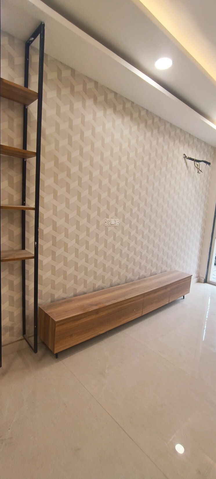 Room, sector 85 4 Bedroom 350 Sq.Yd. Builder Floor In Sector 85 Faridabad 7864883