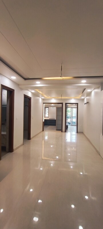 Living Room in 4 BHK Builder Floor at Sector 85 – for Sale