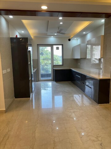 2 BHK Builder Floor For Rent in Sector 21