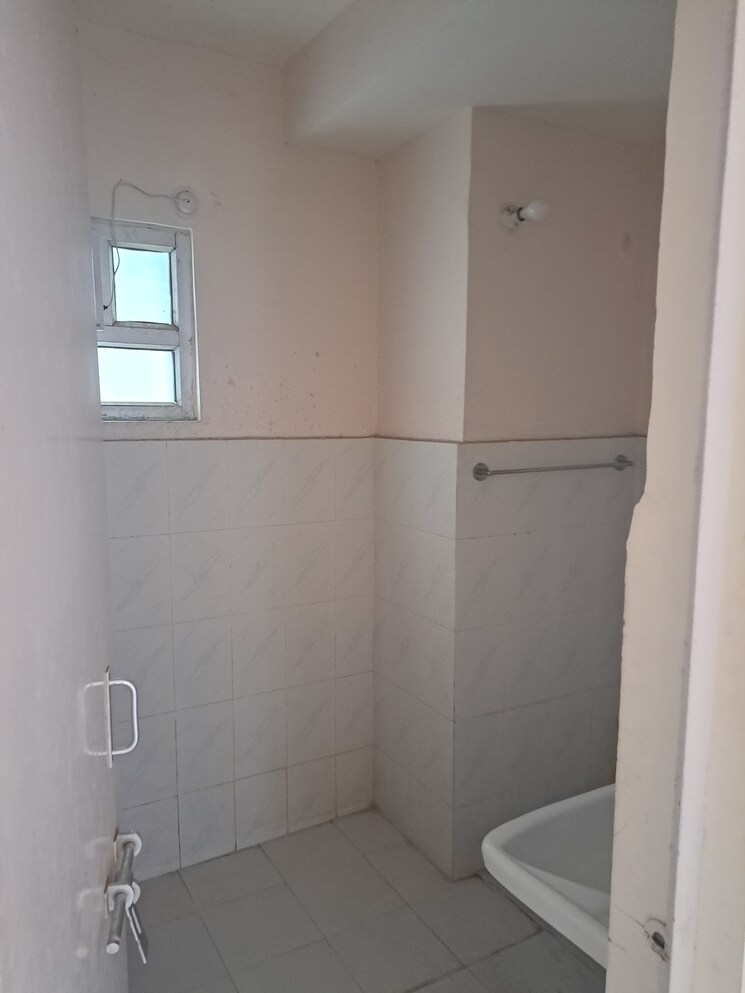 Bathroom, avadh vihar yojna 2 Bedroom 884 Sq.Ft. Apartment In Avadh Vihar Yojna Lucknow 7865004