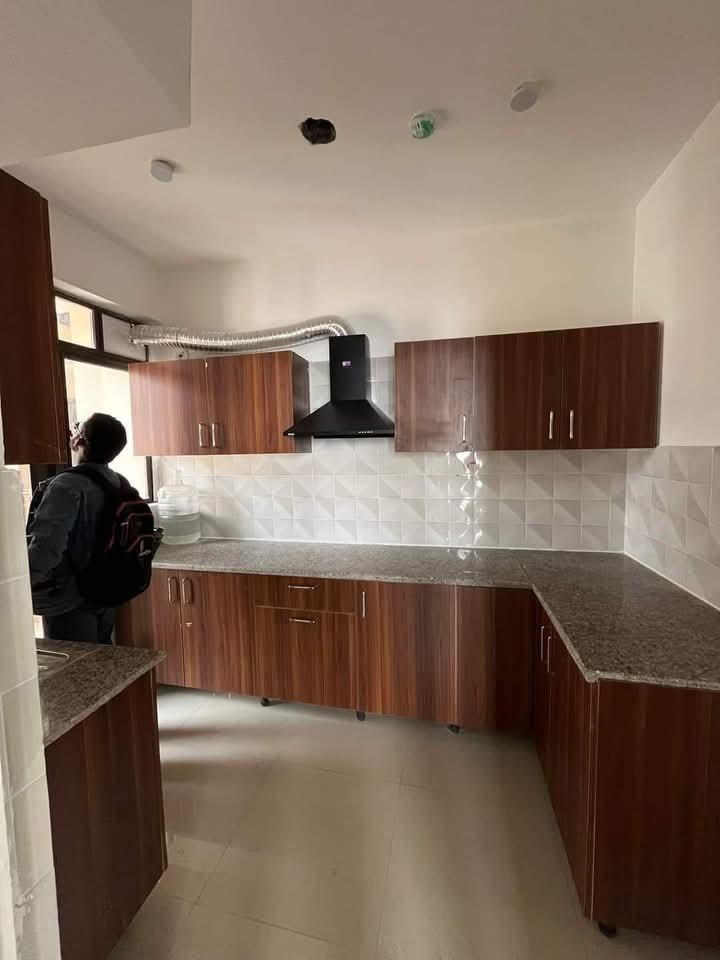 2 BHK + Extra Room Apartment For Sale in RG Luxury Homes