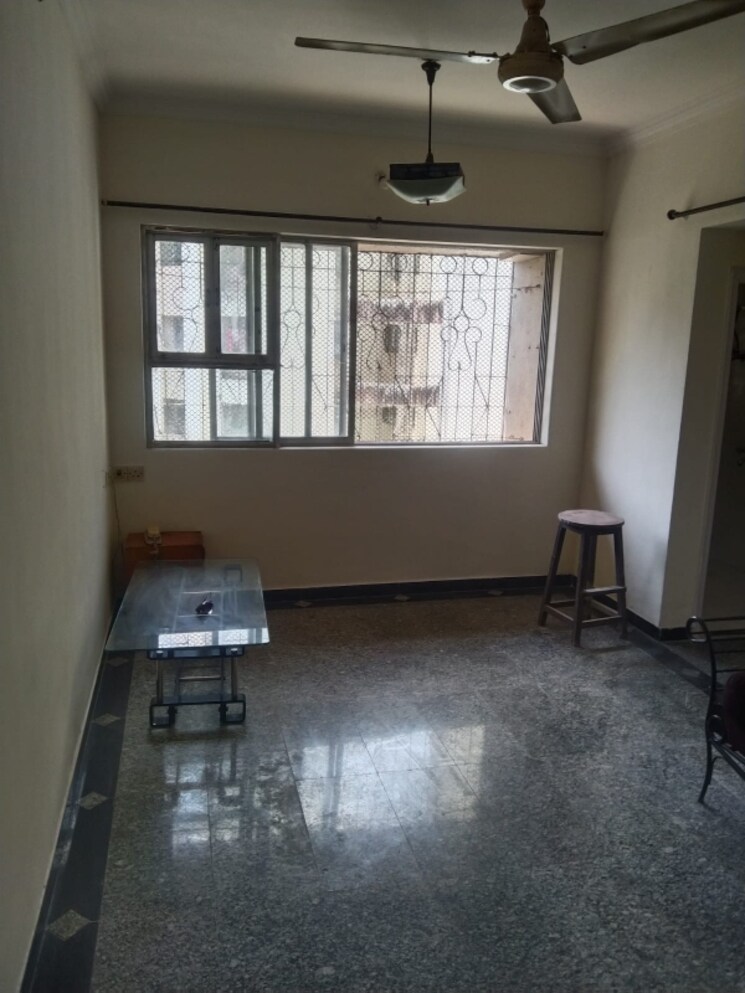 Room, hdil-dheeraj-upvan-1 1 Bedroom 575 Sq.Ft. Apartment In Borivali East Mumbai 7865044