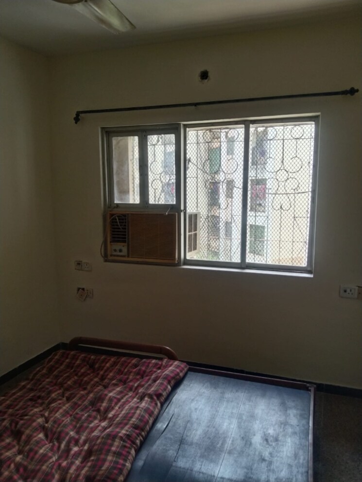 Room, hdil-dheeraj-upvan-1 1 Bedroom 575 Sq.Ft. Apartment In Borivali East Mumbai 7865044