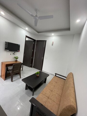 Master Bedroom in 5 BHK Villa at M3M Atrium, Sector 57 – for Sale
