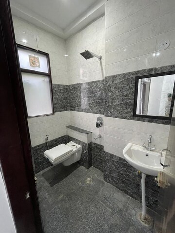 Bathroom in 5 BHK Independent House at Shivaji Park, Sector 10a – for Sale
