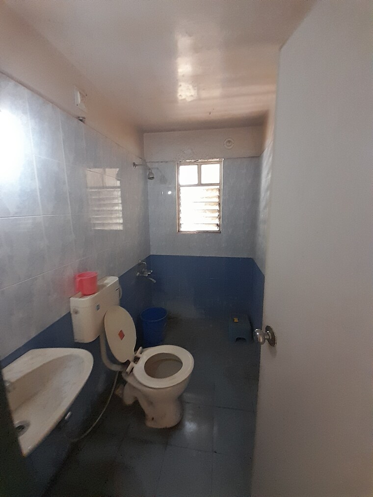 Bathroom, kumar-sansar 3 Bedroom 1450 Sq.Ft. Apartment In Kondhwa Pune 7865192