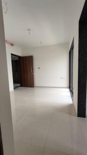 1 BHK Apartment For Rent in Runwal Eirene, Balkum Pada