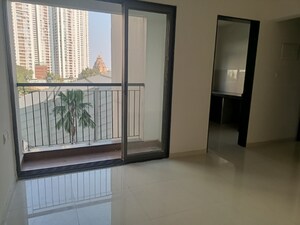 1 BHK Apartment For Rent in Runwal Eirene, Balkum Pada