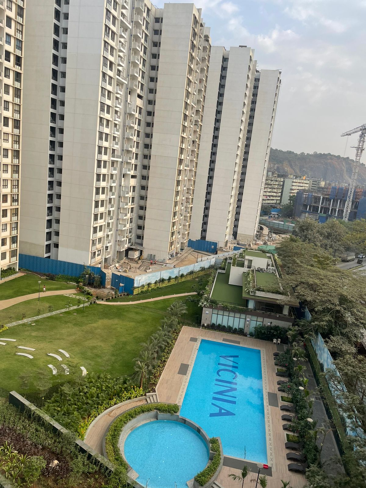 3 BHK Apartment For Resale in Shapoorji Pallonji Vicinia Powai Mumbai  7865347