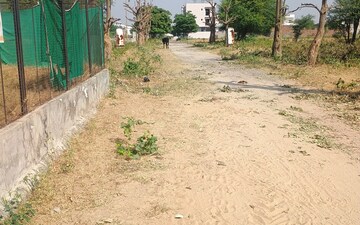 Plot For Sale in Kalwar Road