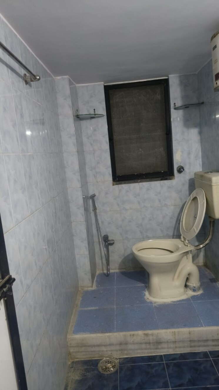 Bathroom, silver-nook-chs 2 Bedroom 750 Sq.Ft. Apartment In Santacruz East Mumbai 7865538