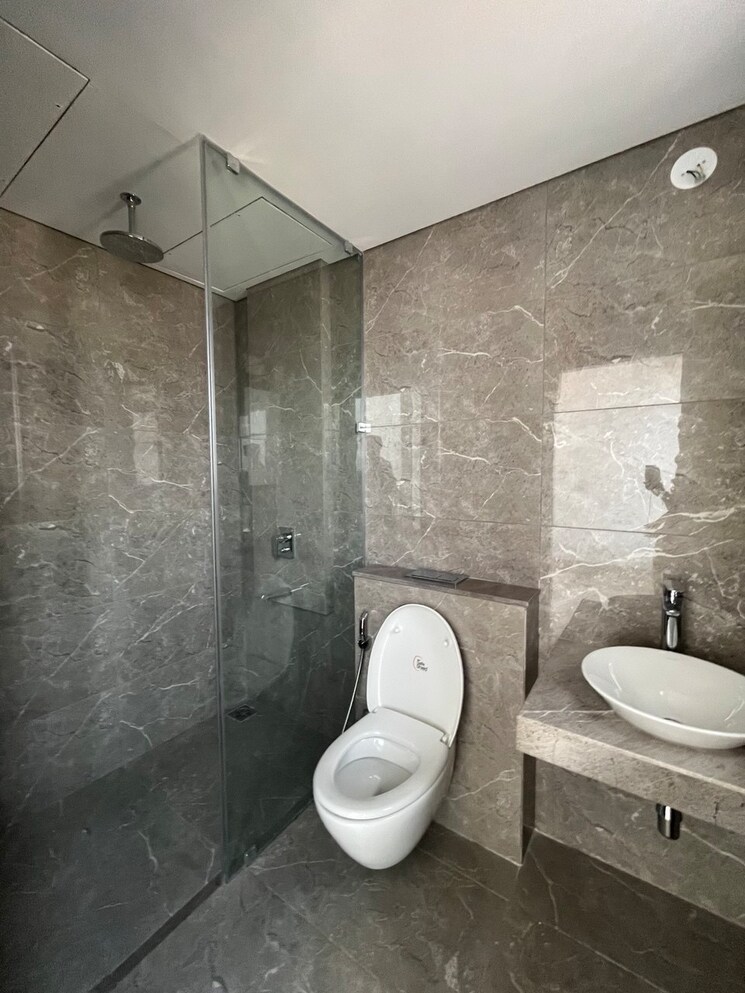 Bathroom, oberoi-sky-city 4 Bedroom 1332 Sq.Ft. Apartment In Borivali East Mumbai 7865643