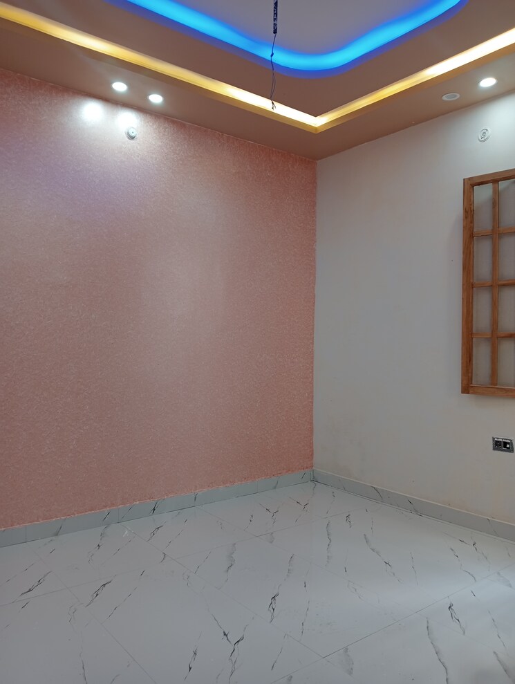 Room, gomti nagar 3 Bedroom 1500 Sq.Ft. Villa In Gomti Nagar Lucknow 7865792