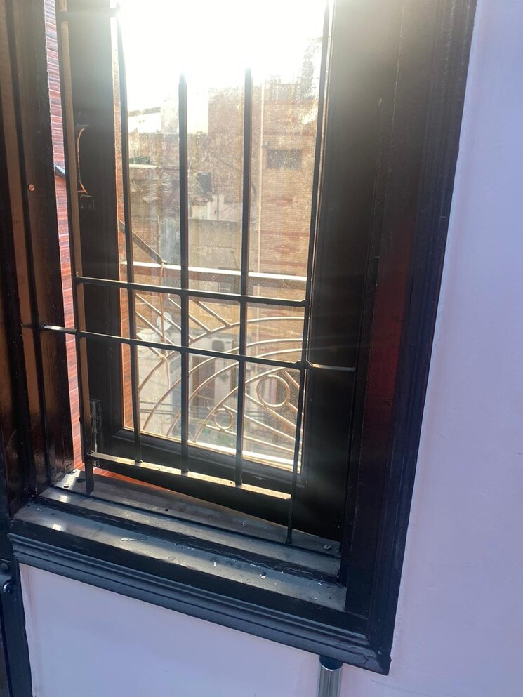 Balcony, pradhan-puram 2 Bedroom 100 Sq.Yd. Independent House In Akash Nagar Ghaziabad 7865855