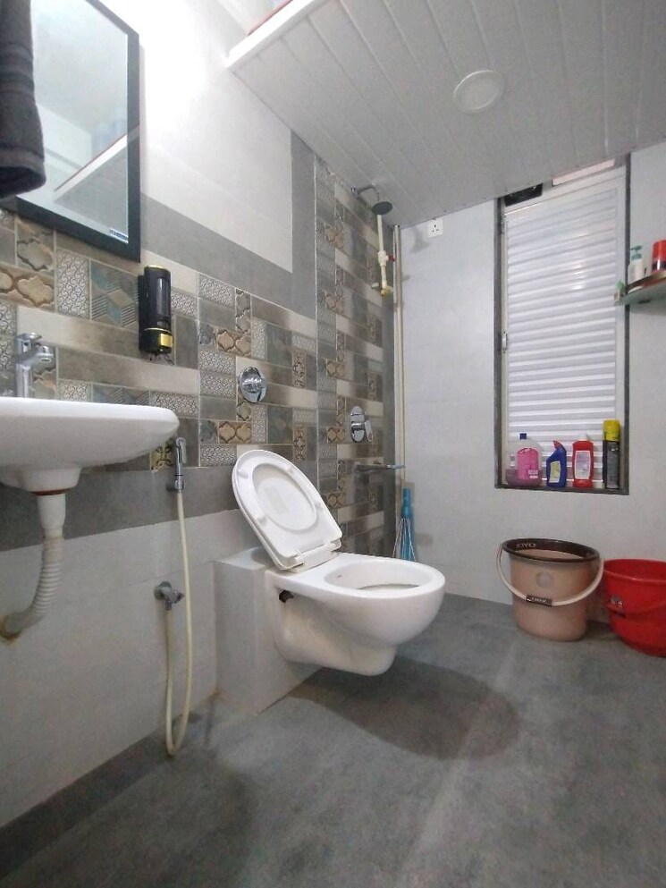 Bathroom, galaxy-green-woods 3 Bedroom 1725 Sq.Ft. Apartment In Kharghar Navi Mumbai 7866013