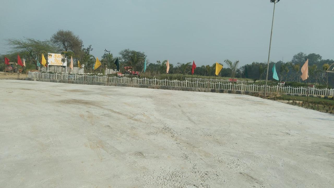 Plot For Sale in Western City 
