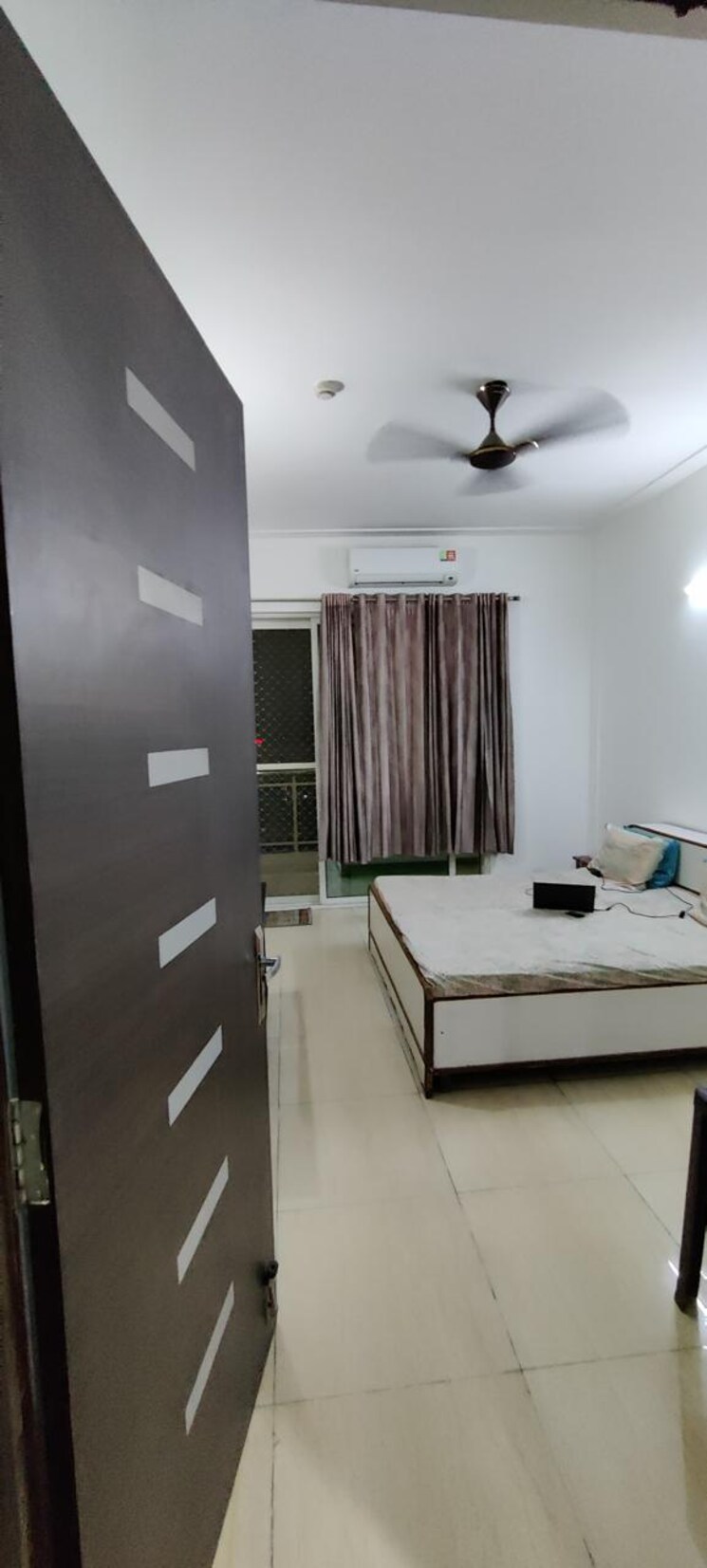 Master Bedroom, antriksh-golf-view 2 Bedroom 1245 Sq.Ft. Apartment In Sector 78 Noida 7866482