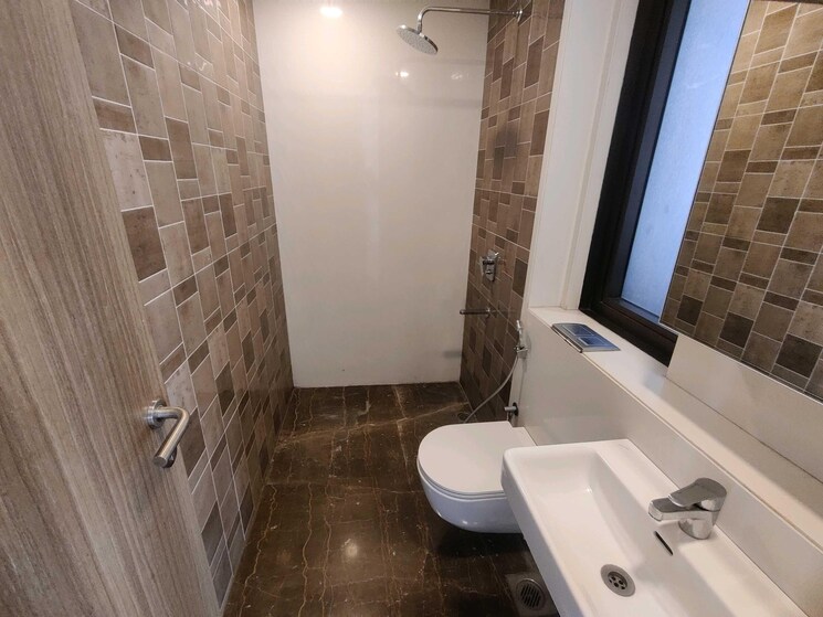 Bathroom, lodha-the-park 3 Bedroom 1109 Sq.Ft. Apartment In Worli Mumbai 7866498