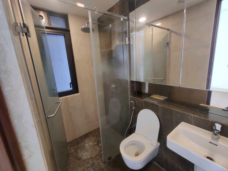 Bathroom, lodha-the-park 3 Bedroom 1109 Sq.Ft. Apartment In Worli Mumbai 7866498