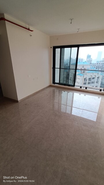2 BHK Apartment For Rent in Rustomjee Erika, Bandra East