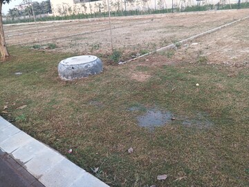  Plot – Exterior View View at BPTP District 3, Sector 85 - for Sale