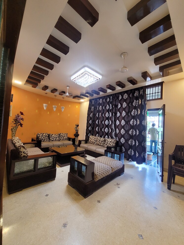 Living Room, anand vihar 4 Bedroom 2700 Sq.Ft. Builder Floor In Anand Vihar Delhi 7867613